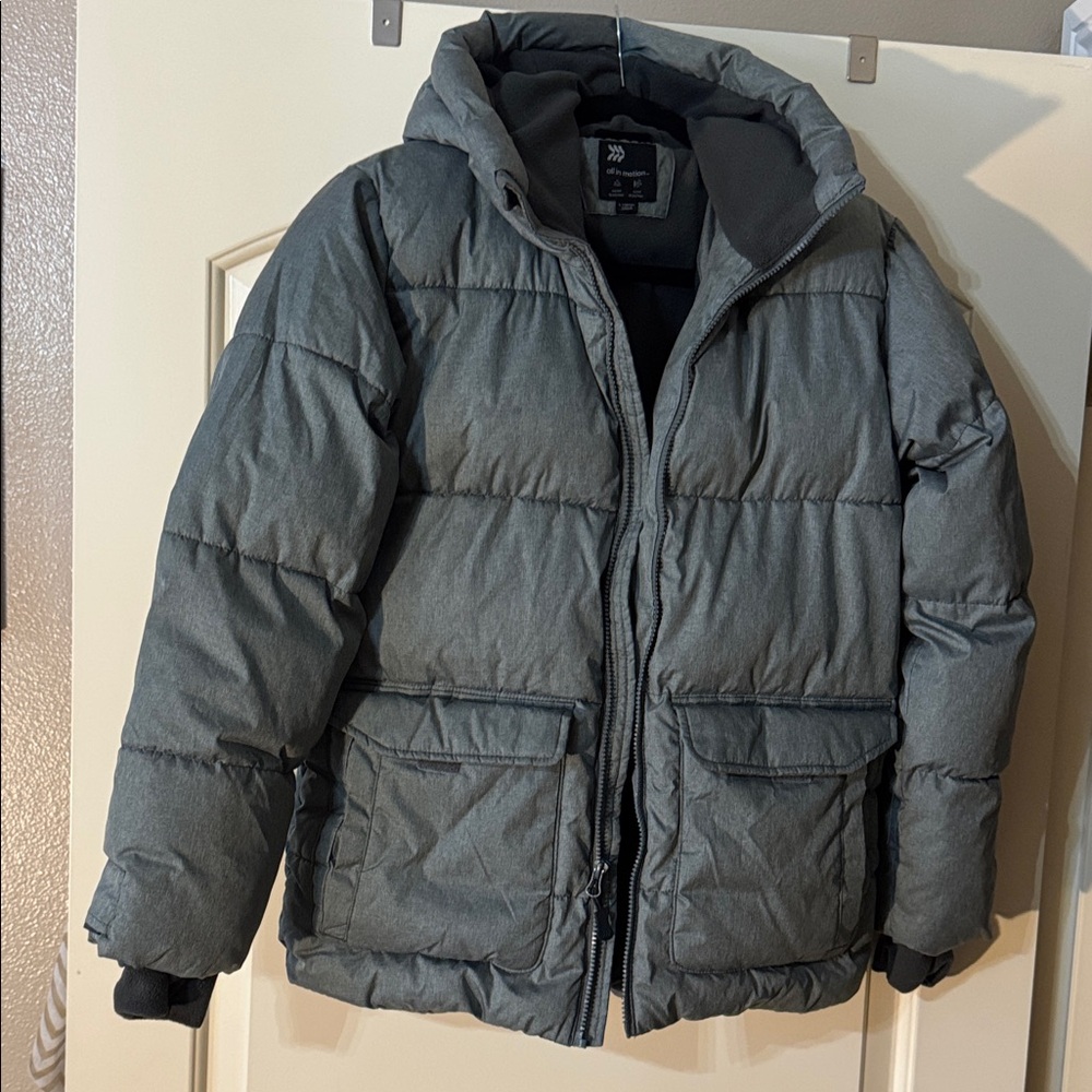 all in motion Kids Gray Hooded Puffer Jacket L 12 14